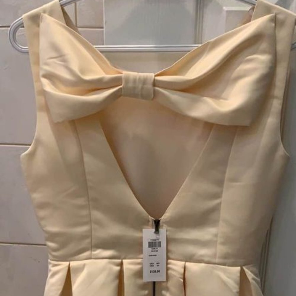 Honey - Creme Bow Dress Size Small (tag still on)